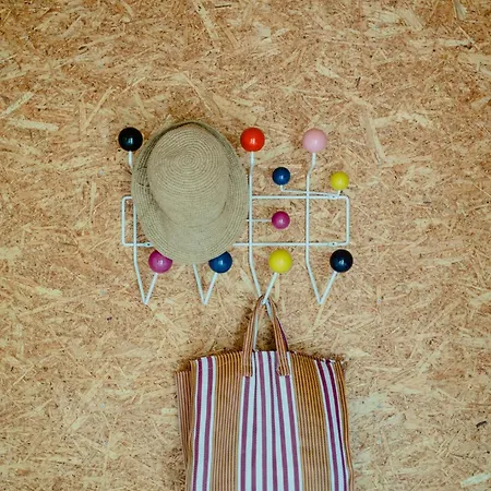 Morning Sun And Starry Sky From Bed Дом отдыха Yderby